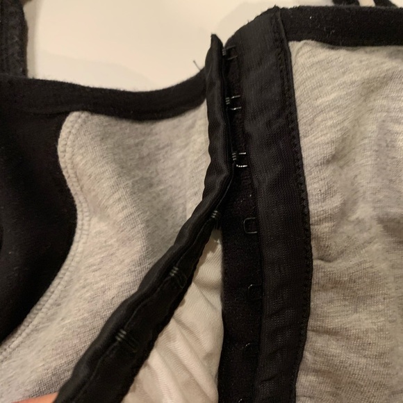 Fruit of the Loom Snap Front Sports Bra - 34C - Picture 8 of 10